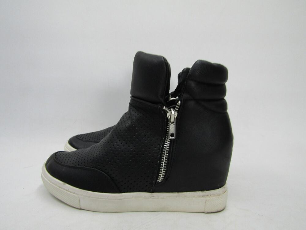 Steve Madden Womens Sz 6 M Black Leather Hidden Wedge Heel Boots Sneakers Shoes